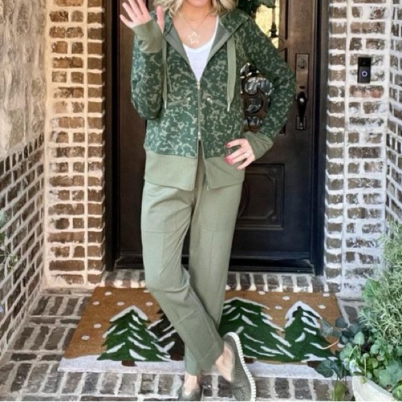 Cabi marathon jacket army green camouflage 6030 XS full zip hoodie - Picture 3 of 8